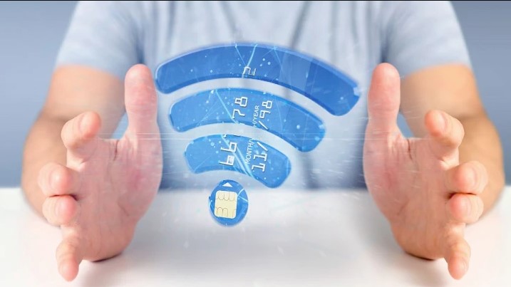 Merubah Password WiFi Memasuki tahun 2026, keamanan siber menjadi hal yang krusial. Salah satu cara termudah untuk melindungi privasi data Anda adalah dengan mengganti password WiFi secara rutin. 